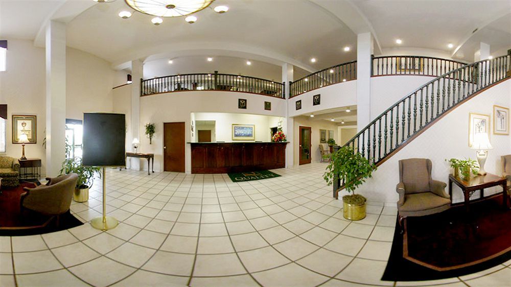 Days Inn & Suites By Wyndham Hickory Exterior photo